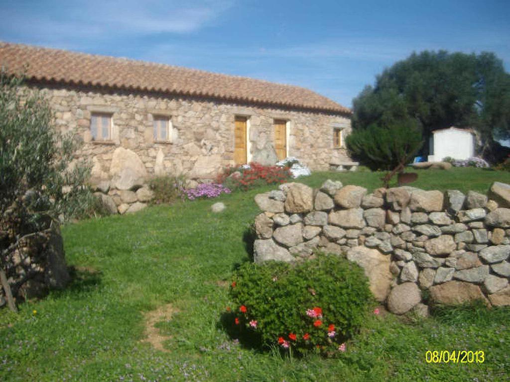 Agriturismo Spridda Bed & Breakfast Arzachena Exterior photo