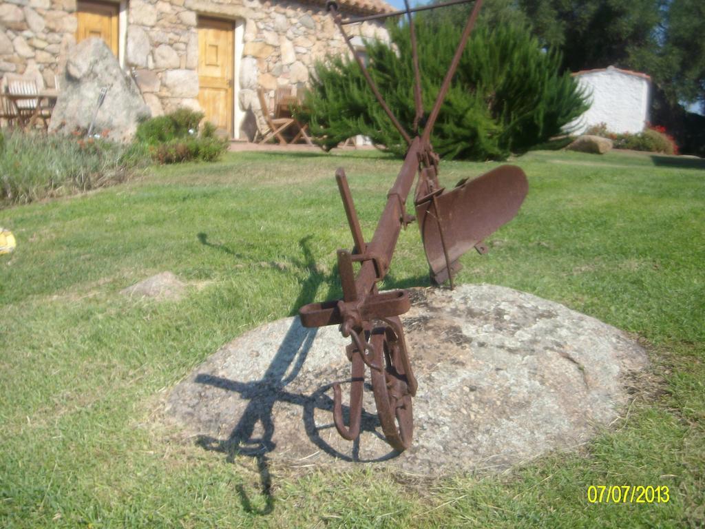 Agriturismo Spridda Bed & Breakfast Arzachena Exterior photo